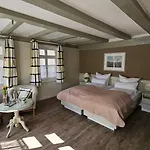 Altes Pfarrhaus Und Restaurant Hotel