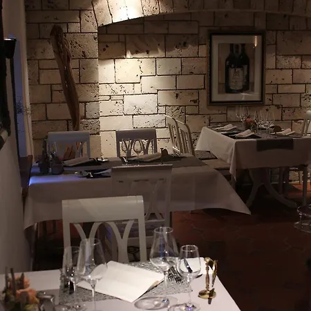 Altes Pfarrhaus Und Restaurant Bad Ueberkingen