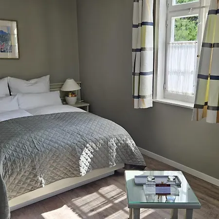 Otel Altes Pfarrhaus Und Restaurant 3*