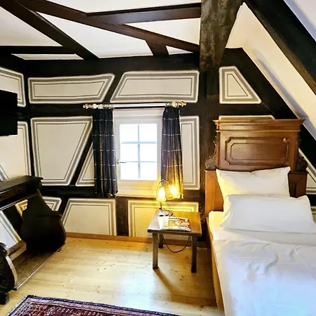 Altes Pfarrhaus Und Restaurant