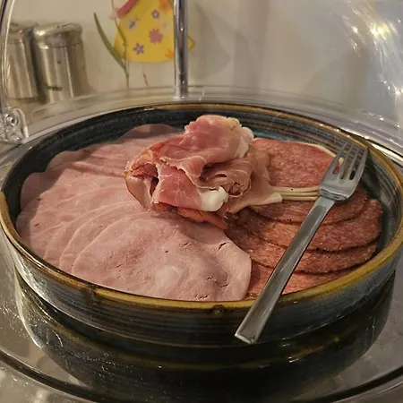 Altes Pfarrhaus Und Restaurant Otel 3*