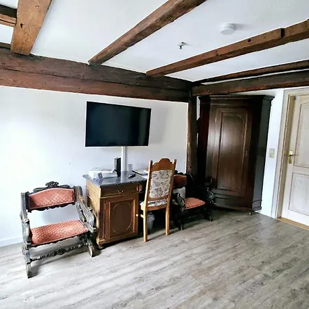 Altes Pfarrhaus Und Restaurant