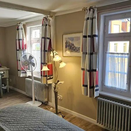 Altes Pfarrhaus Und Restaurant Hotel 3*