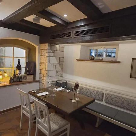 فندق Altes Pfarrhaus Und Restaurant 3*