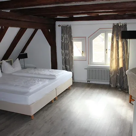 Altes Pfarrhaus Und Restaurant Hotel Bad Ueberkingen
