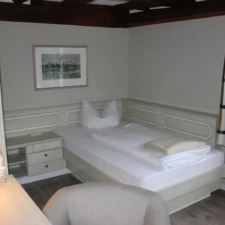 Hotel Altes Pfarrhaus Und Restaurant 3*