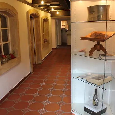 Altes Pfarrhaus Und Restaurant 3* Bad Ueberkingen