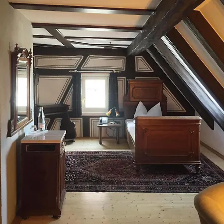 Altes Pfarrhaus Und Restaurant Hotel Bad Ueberkingen