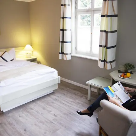 Hotel Altes Pfarrhaus Und Restaurant