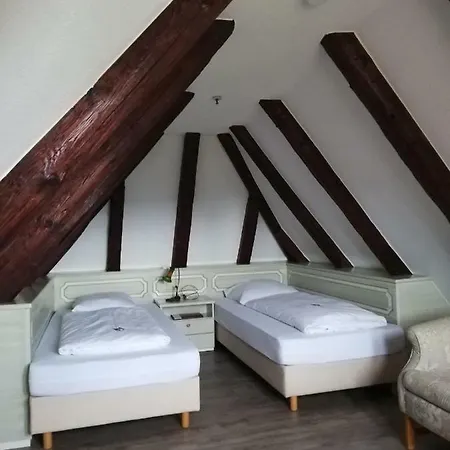 Altes Pfarrhaus Und Restaurant 3*